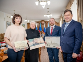 В Президентскую библиотеку передадут электронный фонд документов по истории Луганской Народной Республики В Президентскую библиотеку передадут электронный фонд документов по истории Луганской Народной Республики