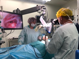 Хирурги Центральной клинической больницы провели уникальную операцию по восстановлению слуха